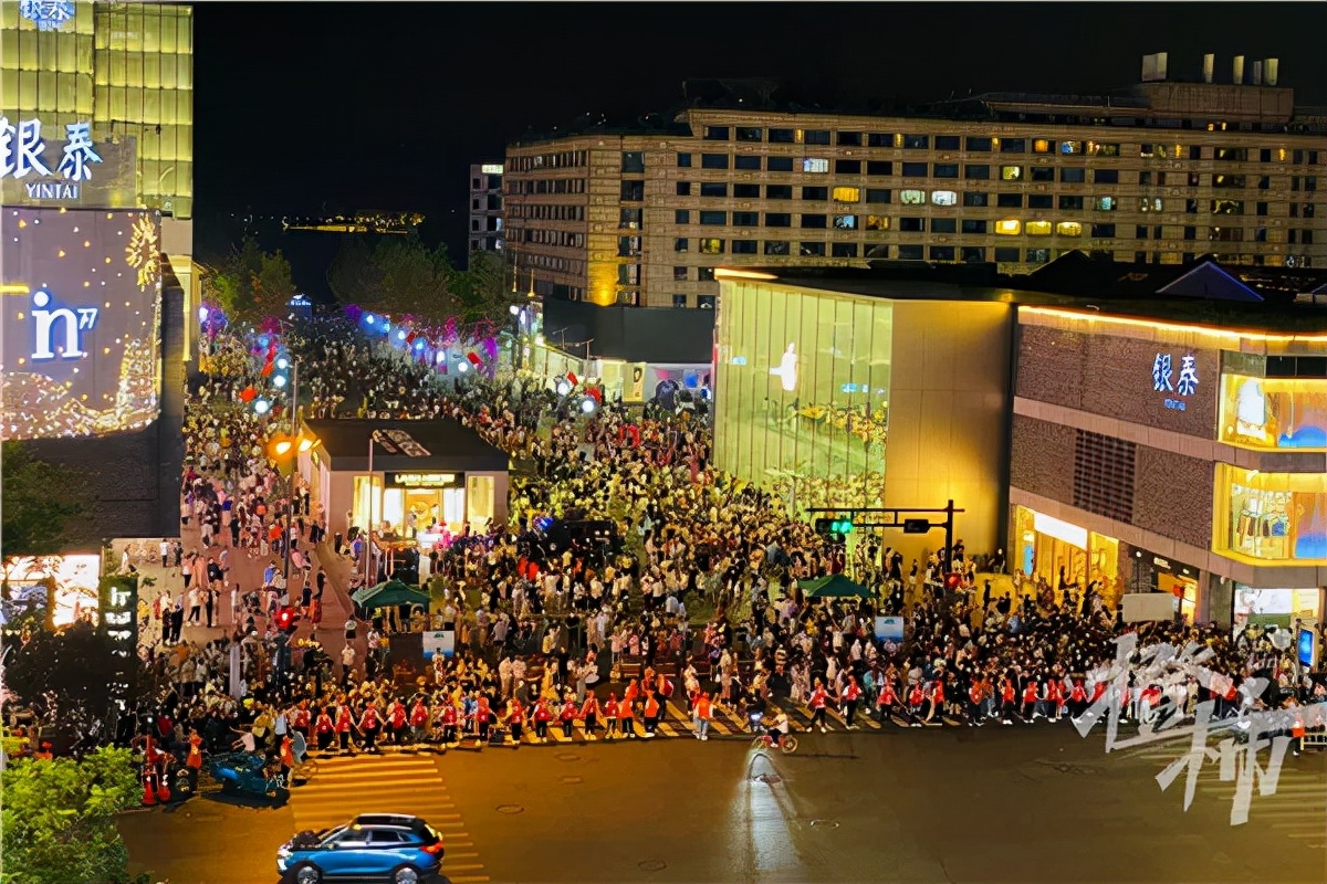 吊桥安全绳断裂,网红吊桥安全绳脱落