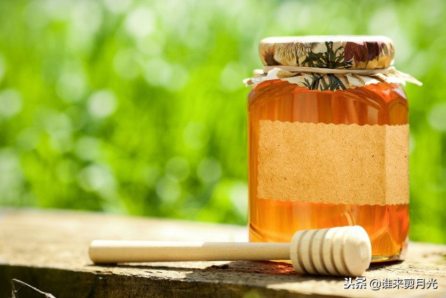 蜂蜜鸡蛋清牛奶做面膜的功效,蜂蜜怎么做面膜比较好