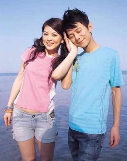 女霸总和穷小子的爱情,女霸总爱上穷小伙的爱情