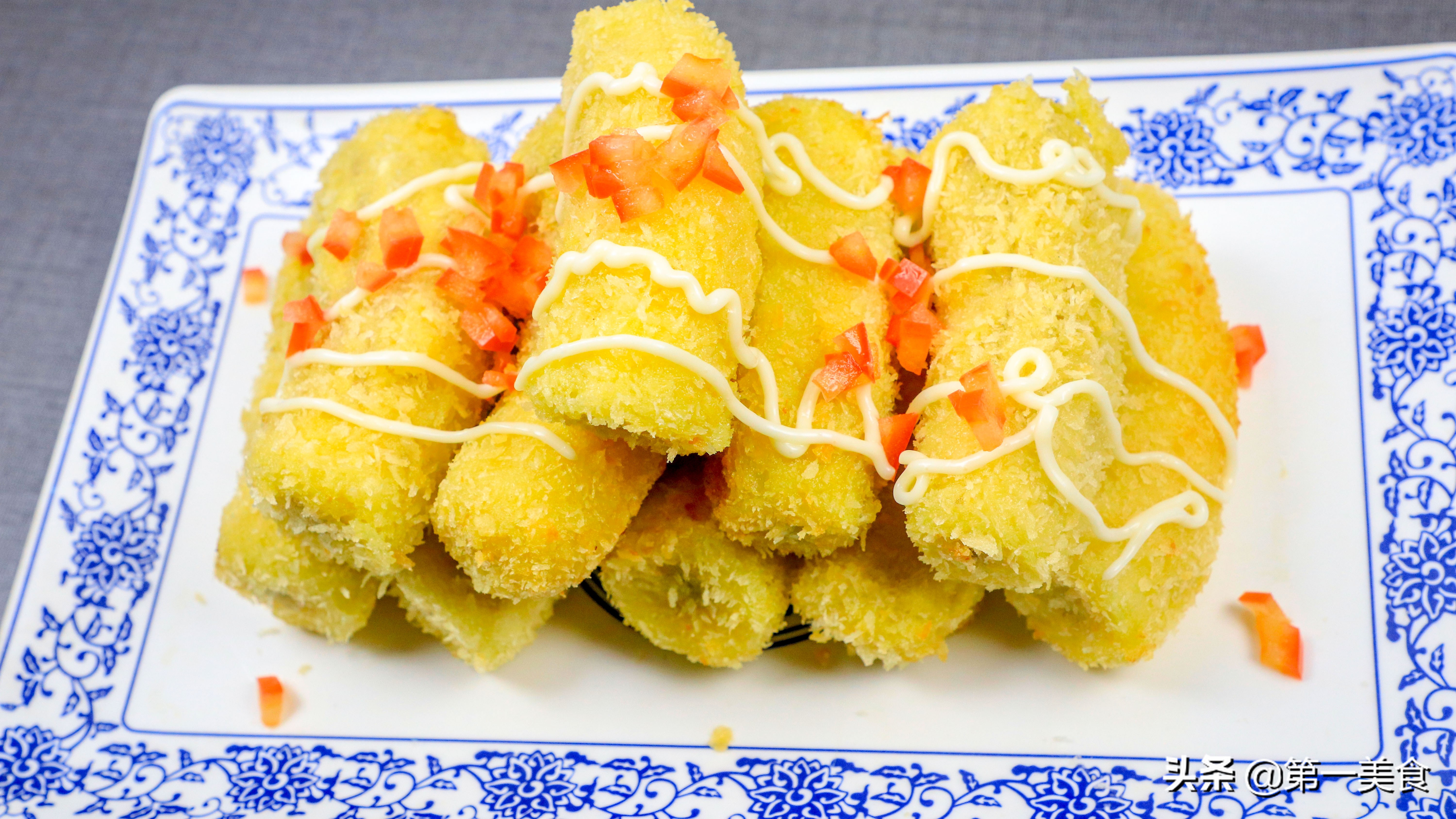 香蕉别再撕着吃了,香蕉别总扒皮直接吃