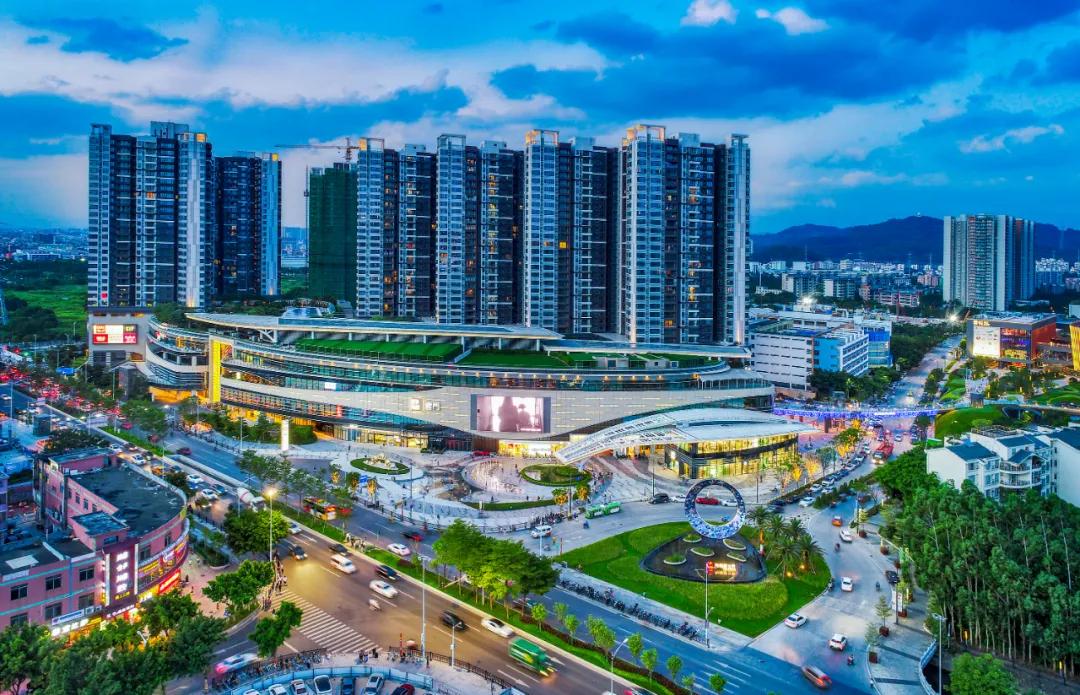 择一址，住一生！中轴之上，新世界云耀造湾区品质生活范本