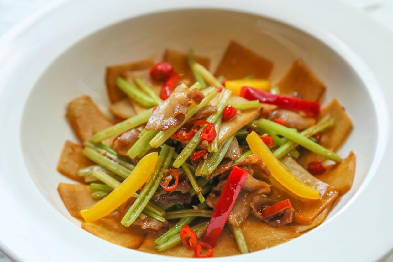 炒出来的冬春笋为什么有点苦味,春笋去苦味可以放小苏打吗