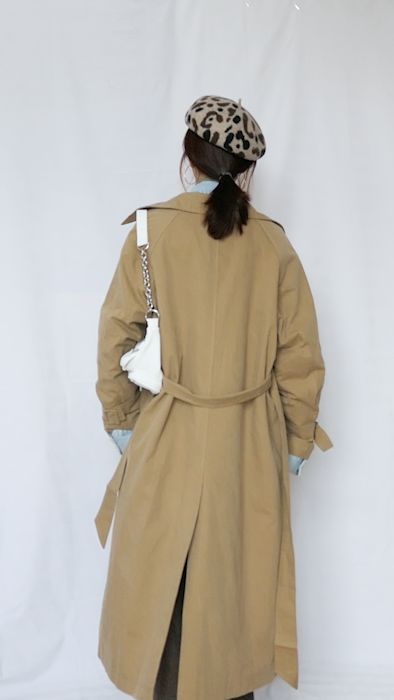 最节省空间又简便的叠风衣方法,薄款中长风衣怎么叠