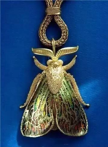 同样是黄金色泽为什么不一样,同样的工艺为什么黄金颜色不同