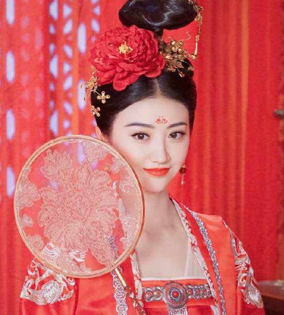 吃了熊心豹子胆了，连太监的女儿都敢冒充太后？