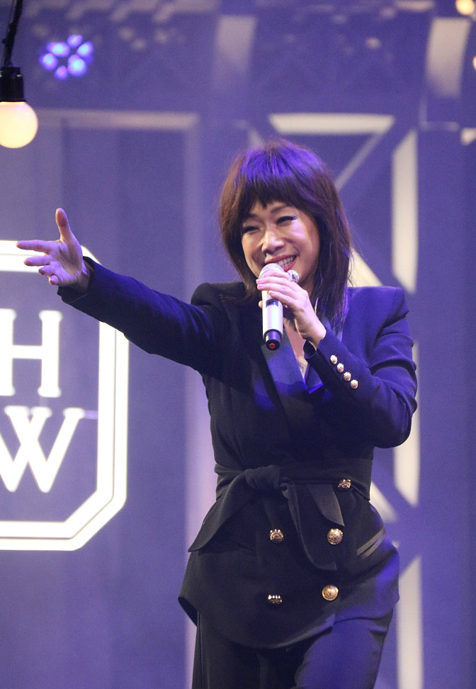 林忆莲黄绮珊高音,林忆莲调侃黄绮珊