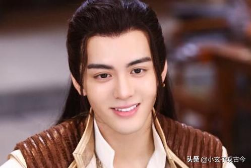 倚天中能硬刚张无忌的七大高手,倚天张无忌武学天赋