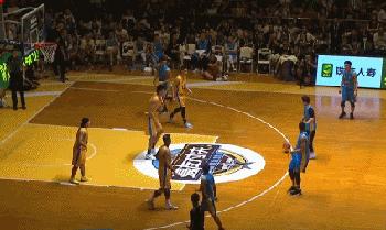 nba篮球过人招式超燃剪辑,盘点nba篮球过人丝滑连招