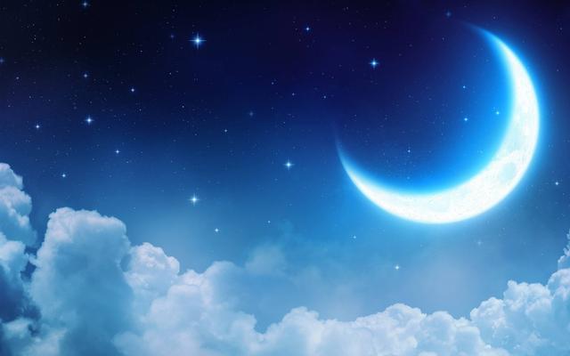 时光悠悠，四首月亮的古诗，读着读者就老了