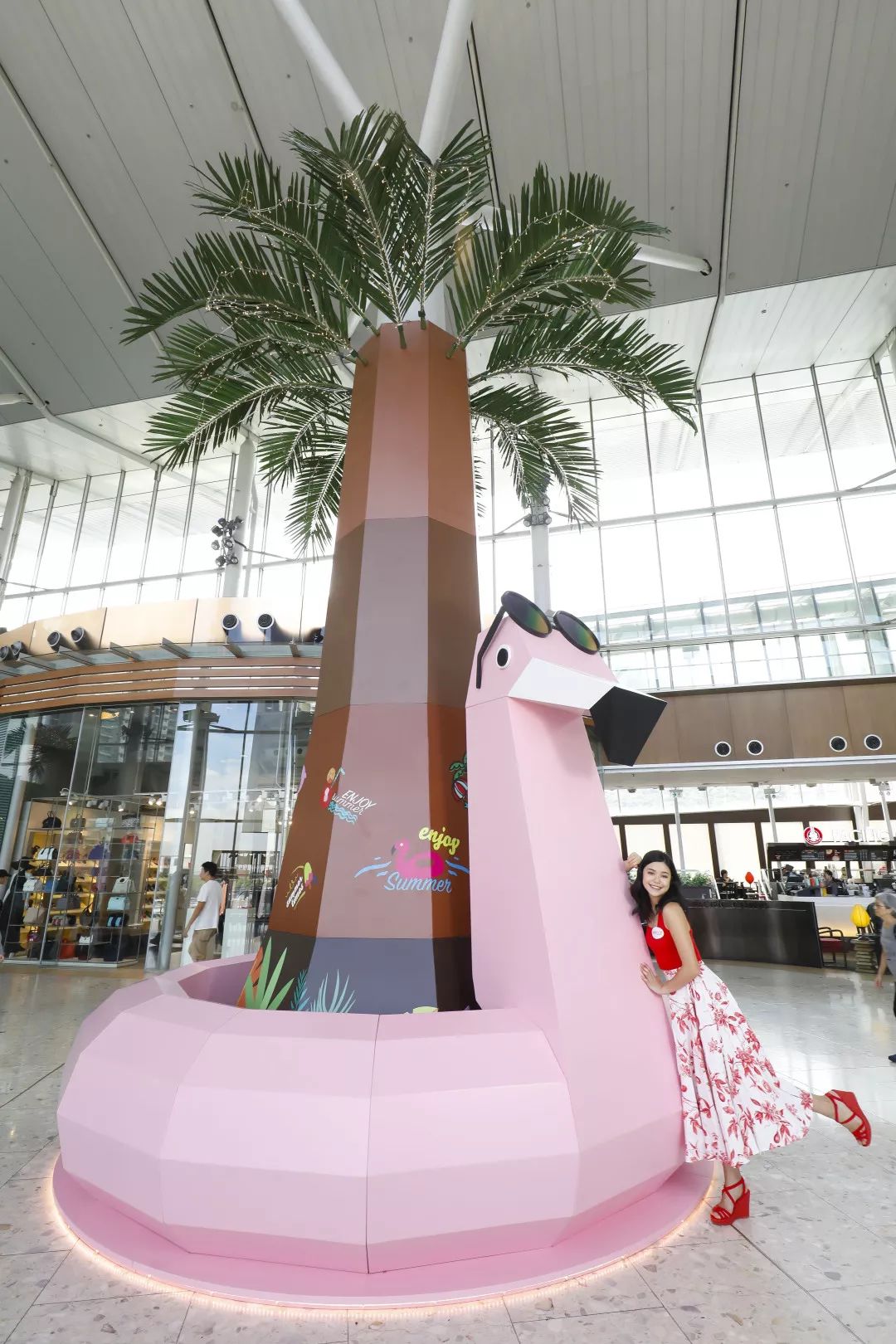 清凉一夏,让你痛快地在东荟城名店仓展开一场型格的购物狂欢之旅