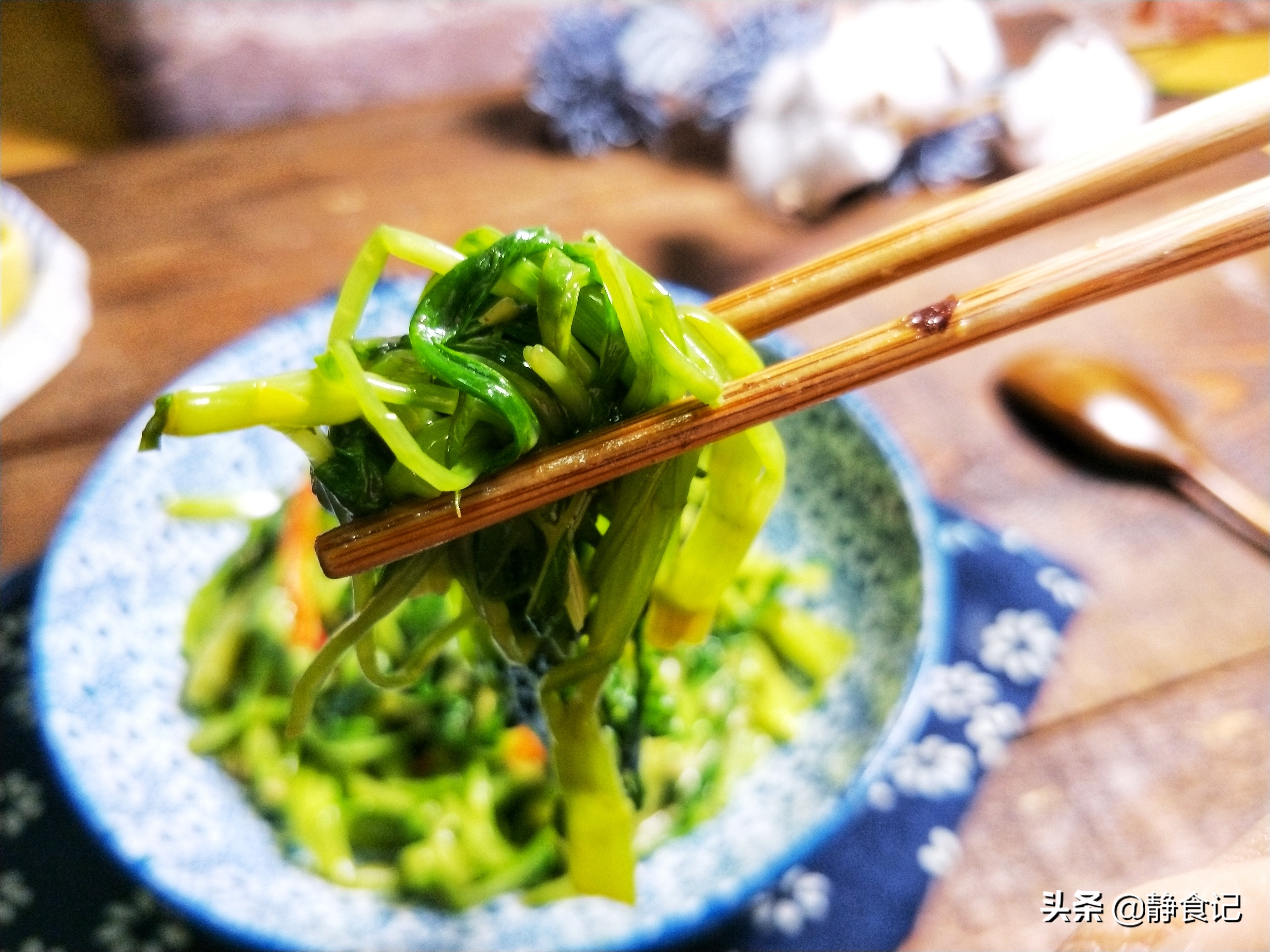 广东正宗腐乳空心菜,腐乳炒空心菜腐乳是先放还是后放