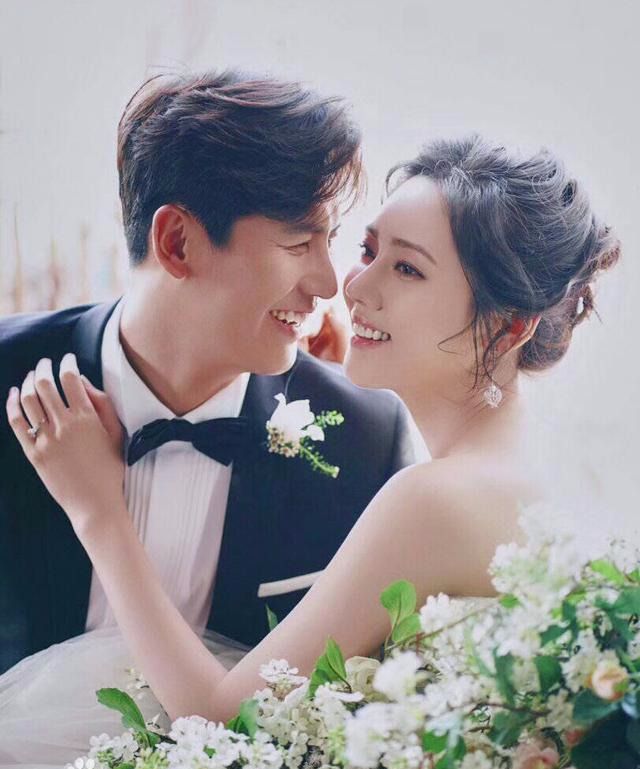 他对老婆说：如果我出轨，我死你也死，如今腿上却坐了别的女人