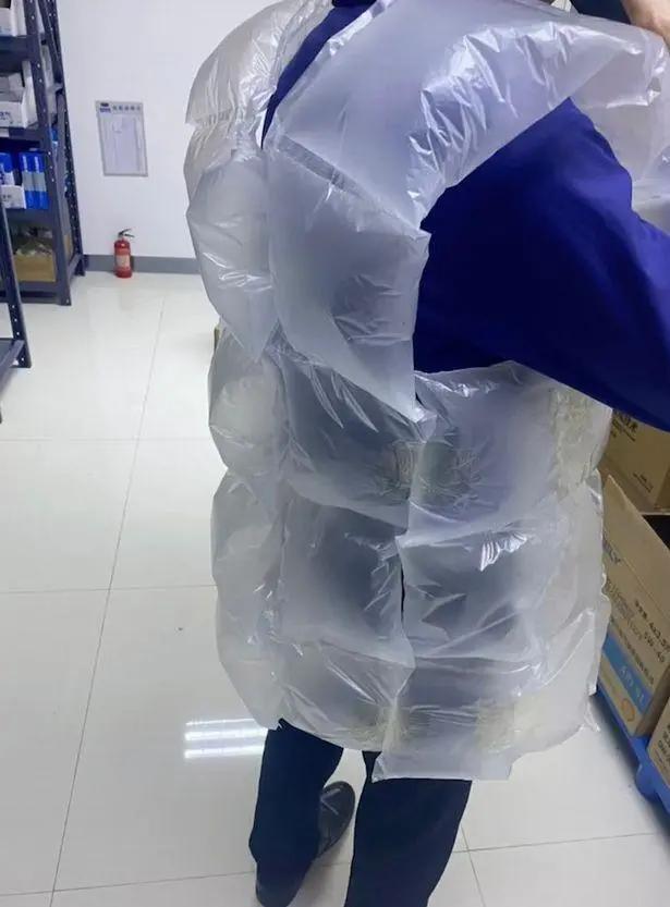 lv充气外套有人买吗,为什么lv的充气外套那么贵