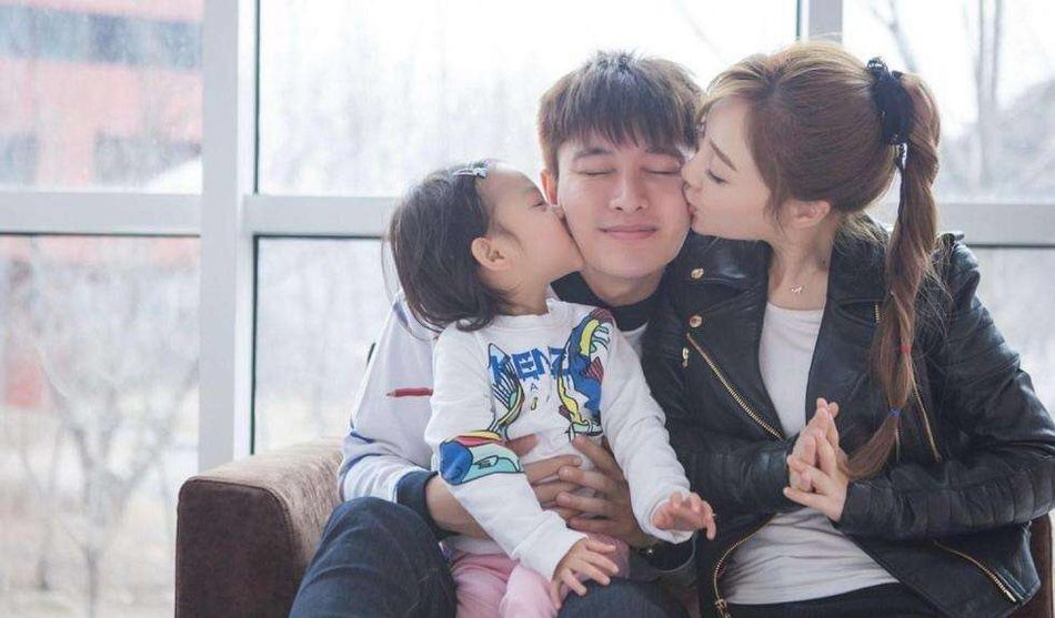 李小璐和PGone跳同款舞引争议,PGone发文辟谣,是谁在蹭热度么?