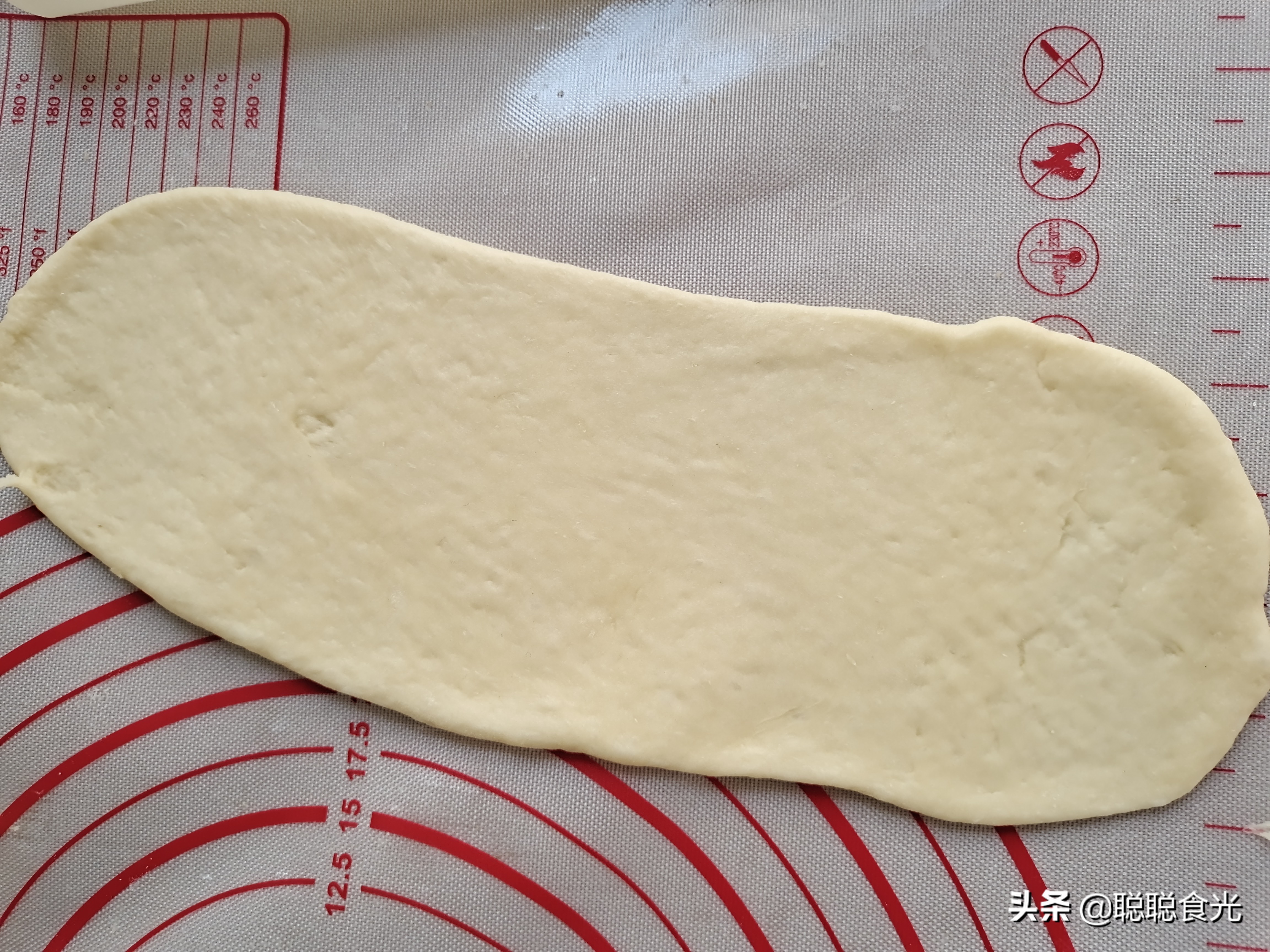 家庭酸奶麻花简单做法,家庭版酸奶麻花做法