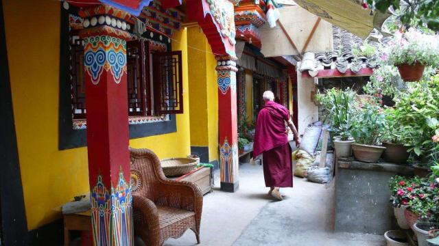 乾隆赐名最大的寺庙,乾隆题字的寺庙