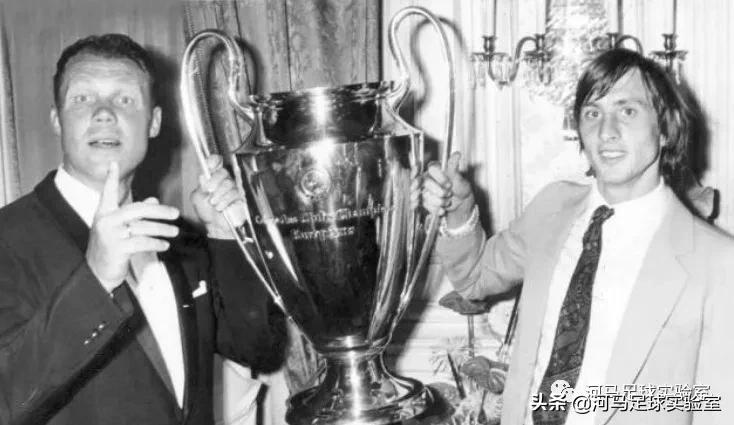 「欧冠风云演义」第十六回卧龙凤雏宿命相逢阿贾克斯应运崛起