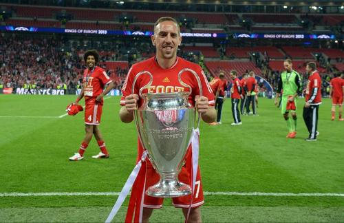 足坛2016十大中场,21世纪足坛十大最伟大中场球员