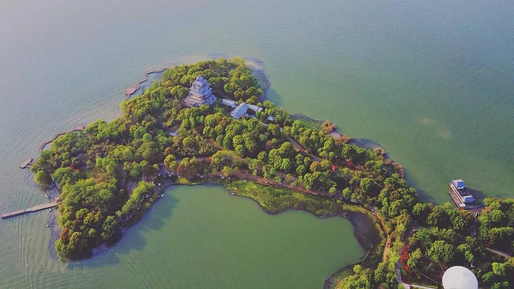 苏州金鸡湖因为什么命名的,苏州市的金鸡湖景区