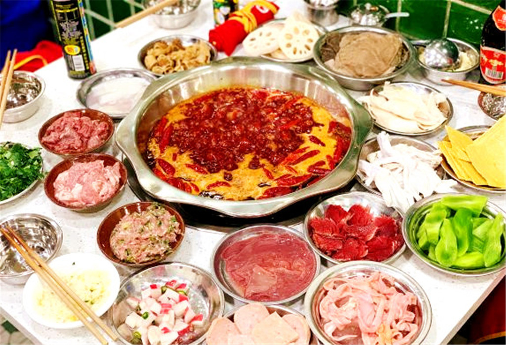 凌晨还在营业的火锅,凌晨还开门的重庆火锅