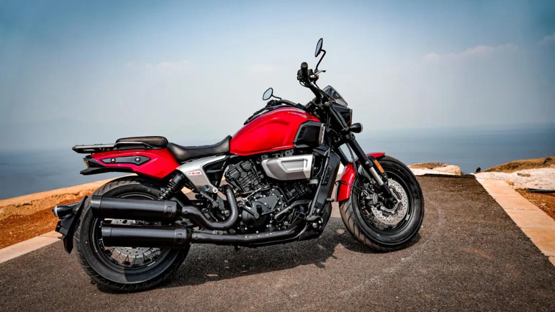 动力保持，换挡离合更轻—胖虎试驾大排V缸巡航龙嘉V霸650