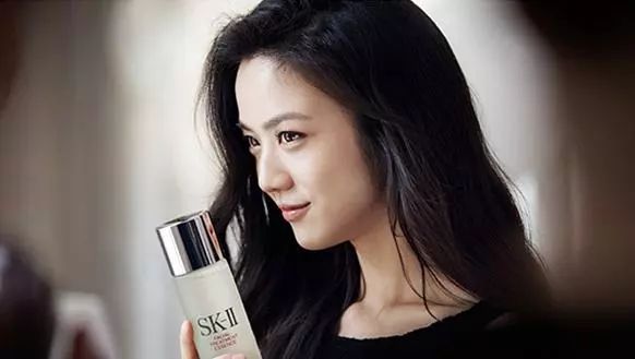 油皮吃土也要配齐的化妆品,油皮妹子用保湿水吗