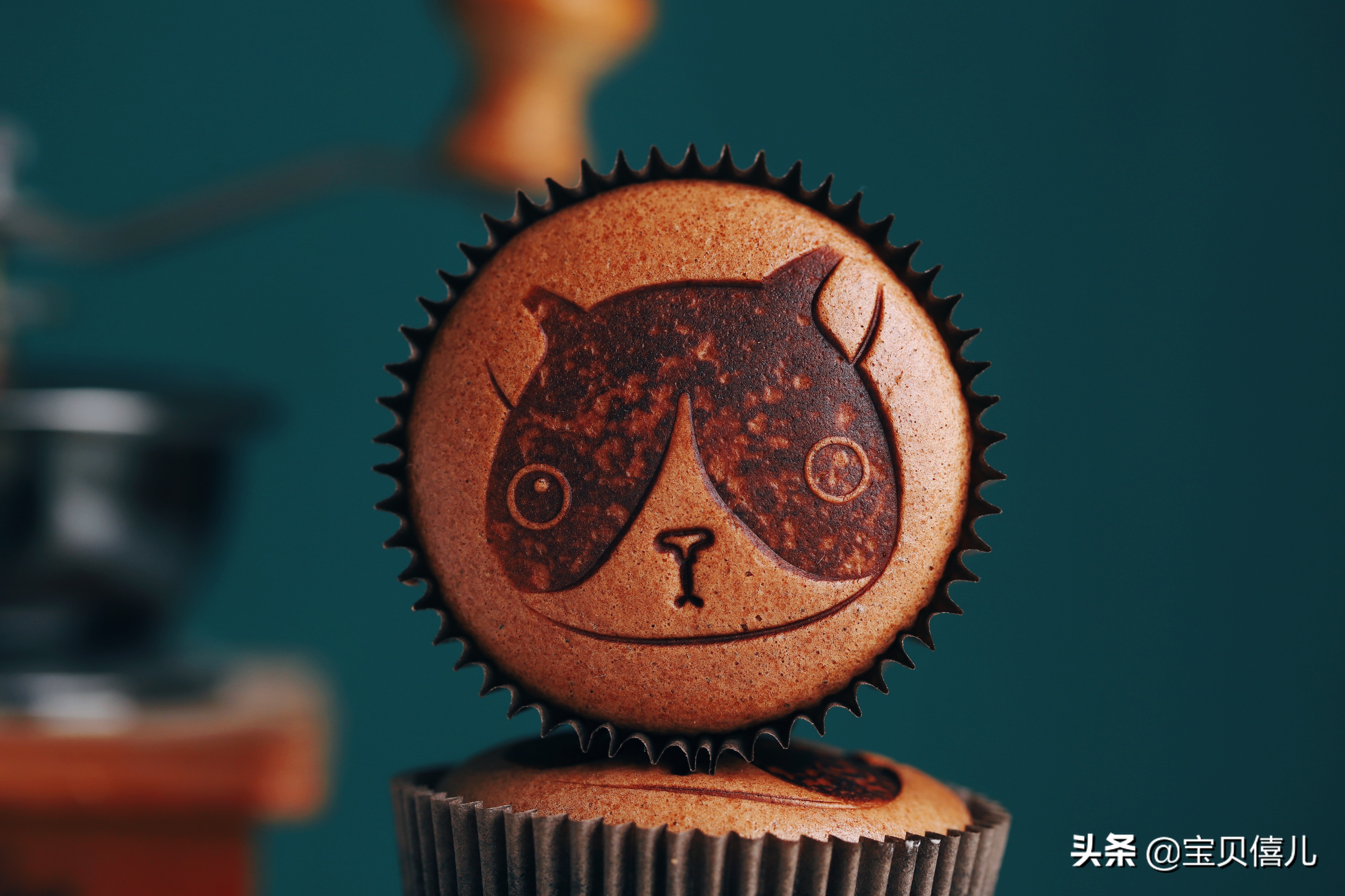 不回缩纸杯蛋糕窍门,不开裂的纸杯蛋糕教程