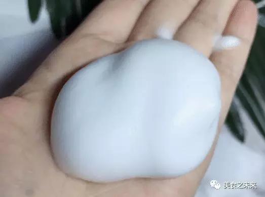 维生素e正确涂脸方法祛痘印,维生素e直接涂在脸上的正确方法