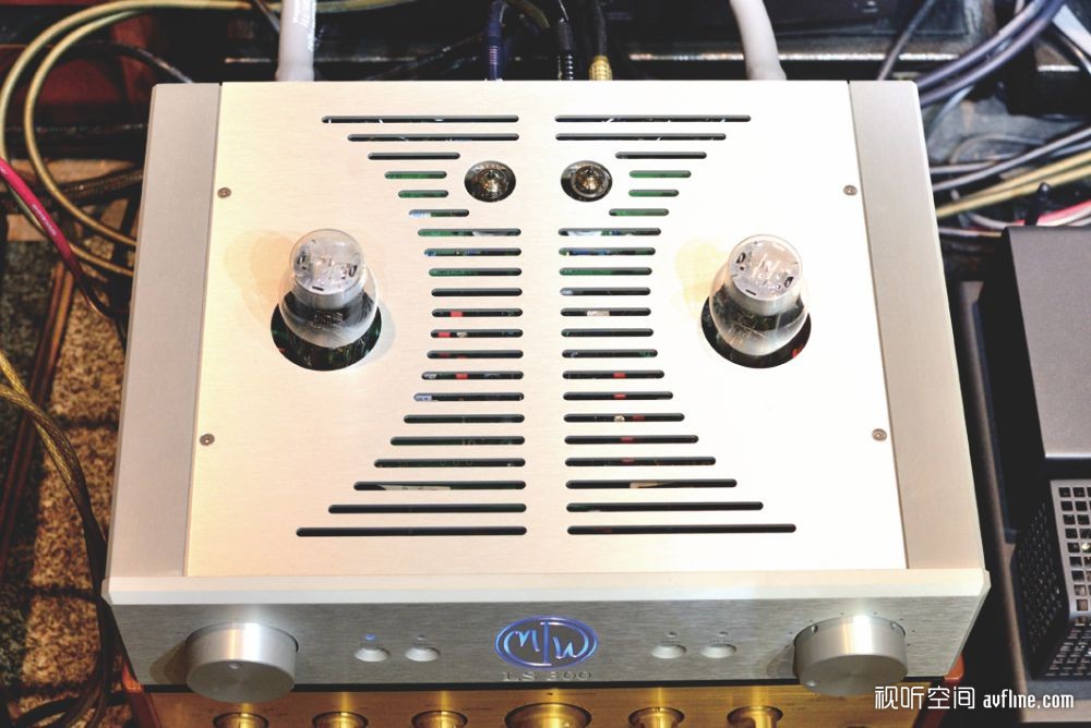 HIFI|一部好机带来极致享受：ModWright乐威LS300胆前级