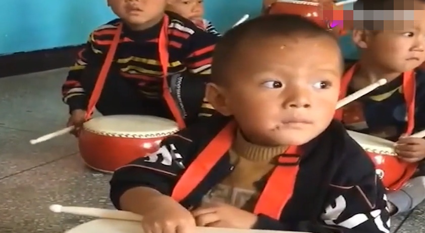 中学生睡眠不足上课打瞌睡怎么办,孩子睡眠不够上课打瞌睡