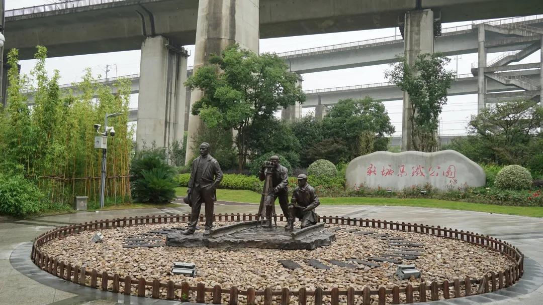 高铁沿线100米拆除违建,高铁旁边违建怎么举报