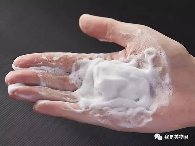 型男健身装备不能糙，看完这篇就知道为什么了