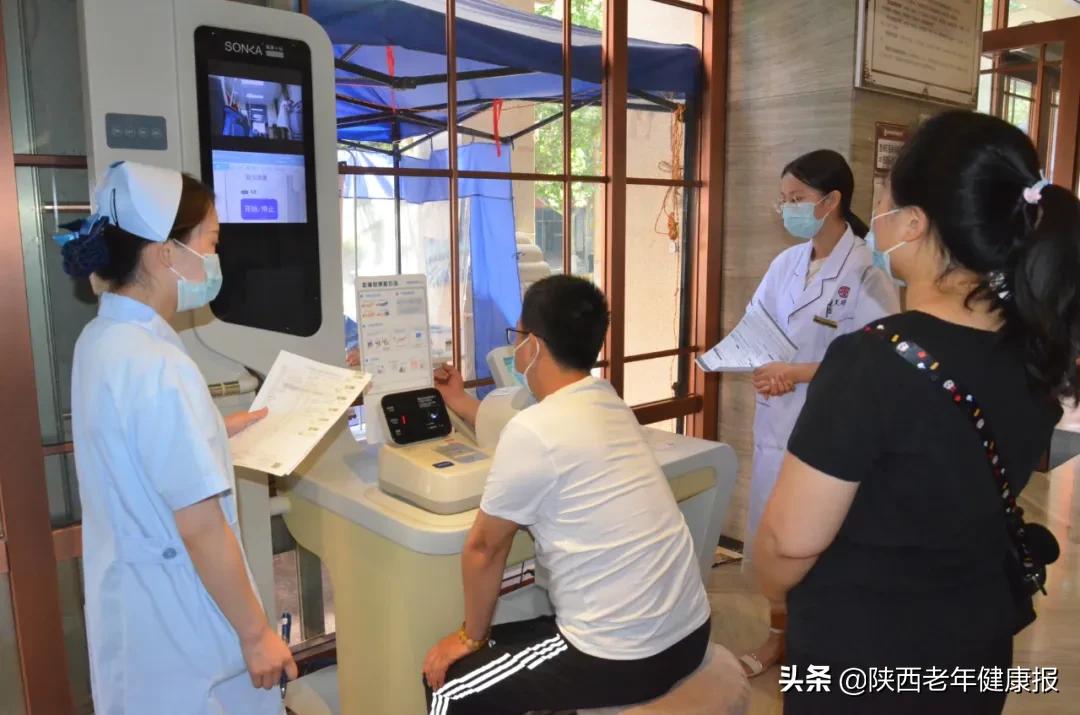 天颐堂开展“情系东韦老*党**员,温暖体检暖人心”公益活动