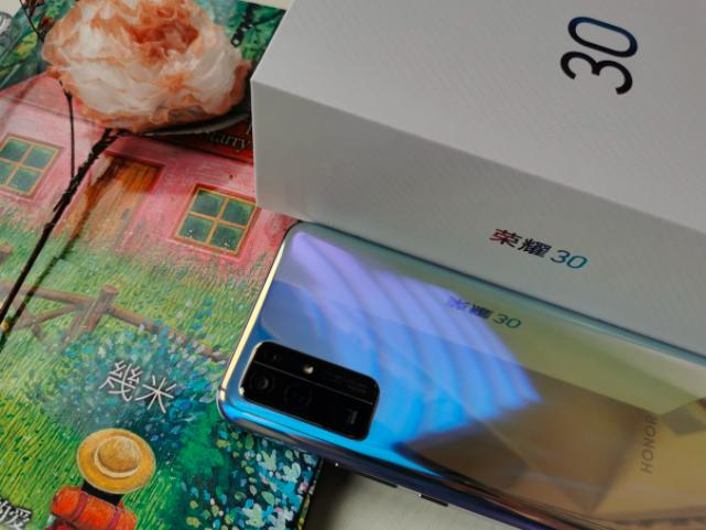 荣耀60pro和荣耀30pro+哪个好,两千左右性价比最高的手机荣耀30