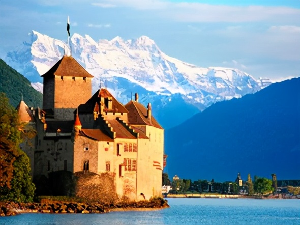 如何有效打击毒品犯罪,打击贩毒有哪些法律条文和举措