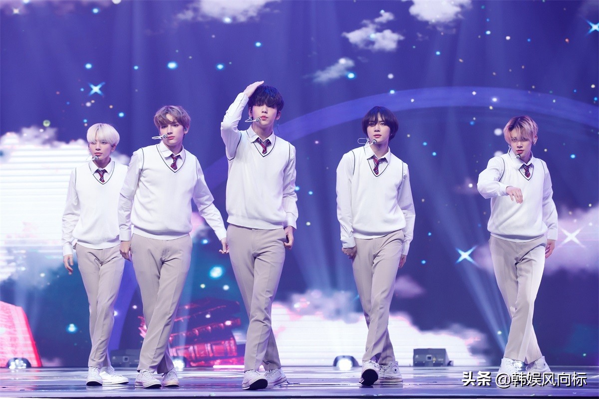 bts鍜宼xt鍚屽彴,bts鍜宼xt鍚堜綔鑸炲彴