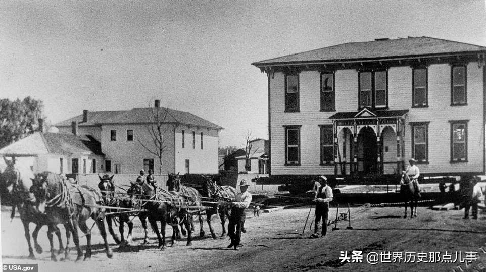 你见过搬家的，但你见过搬房子的吗？20世纪，美国人真就这么干了