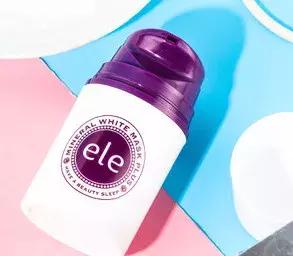 再晚也要敷面膜赶走一天的疲劳,又困又累