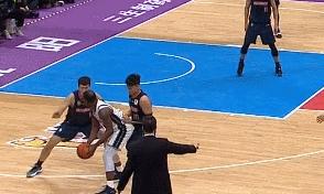 1次出界看7分钟录像,维持原判后又再改判!真刺激!