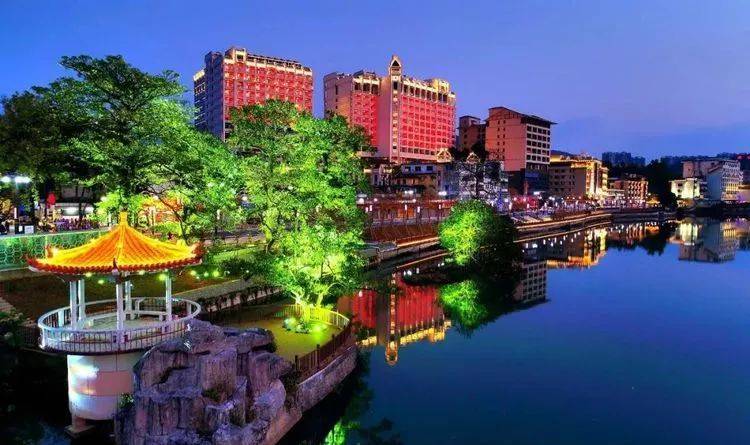 春节温泉酒店吃住一体推荐,附近别墅温泉度假一日游