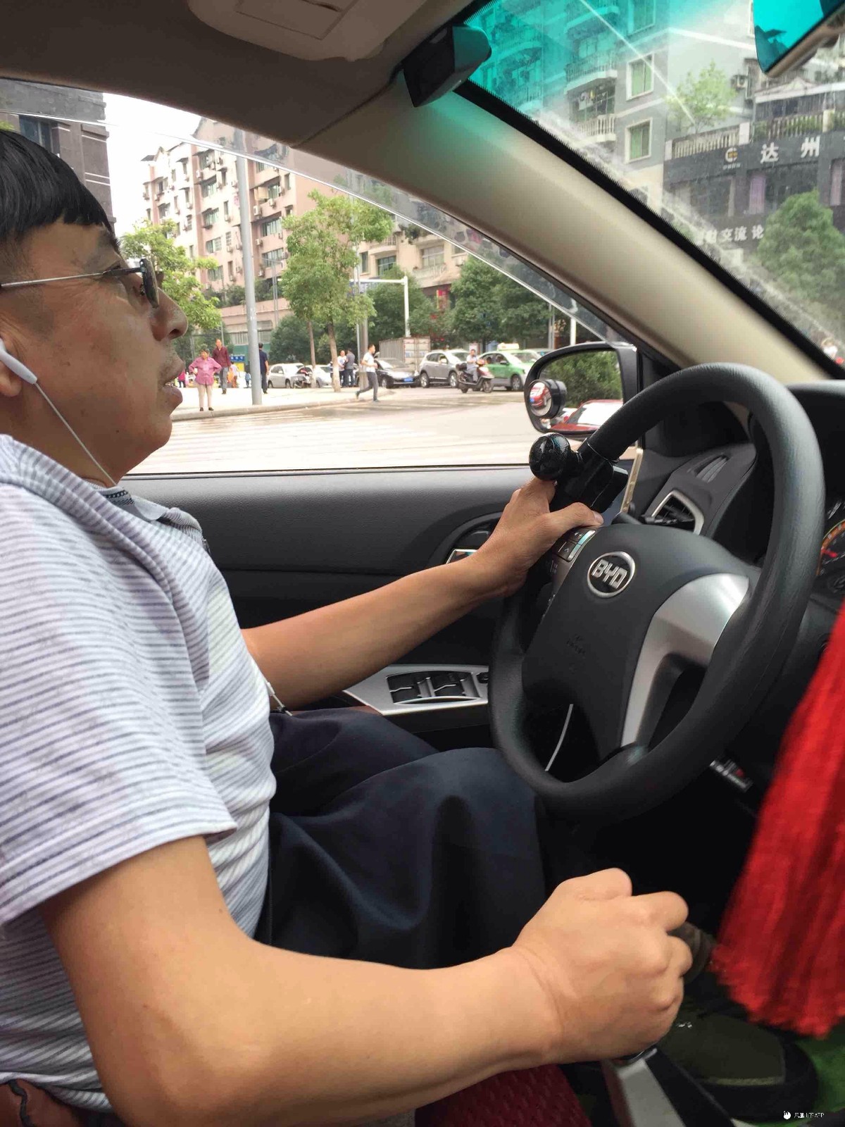 开滴滴也能遇上好事,开滴滴容易吗