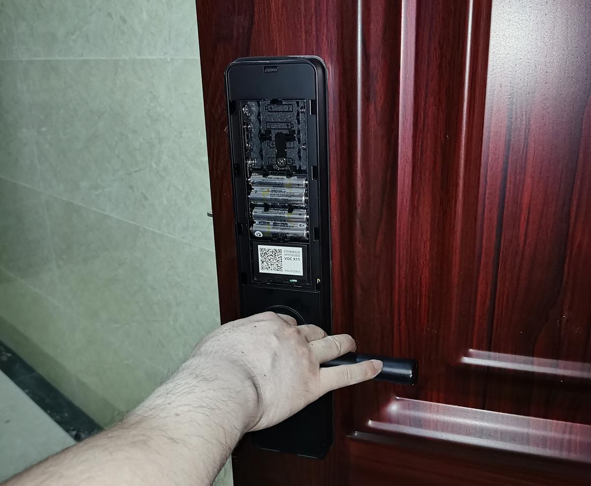 huaweihilinkvoc智能锁怎样使用,华为智能门锁的指纹识别灵敏吗