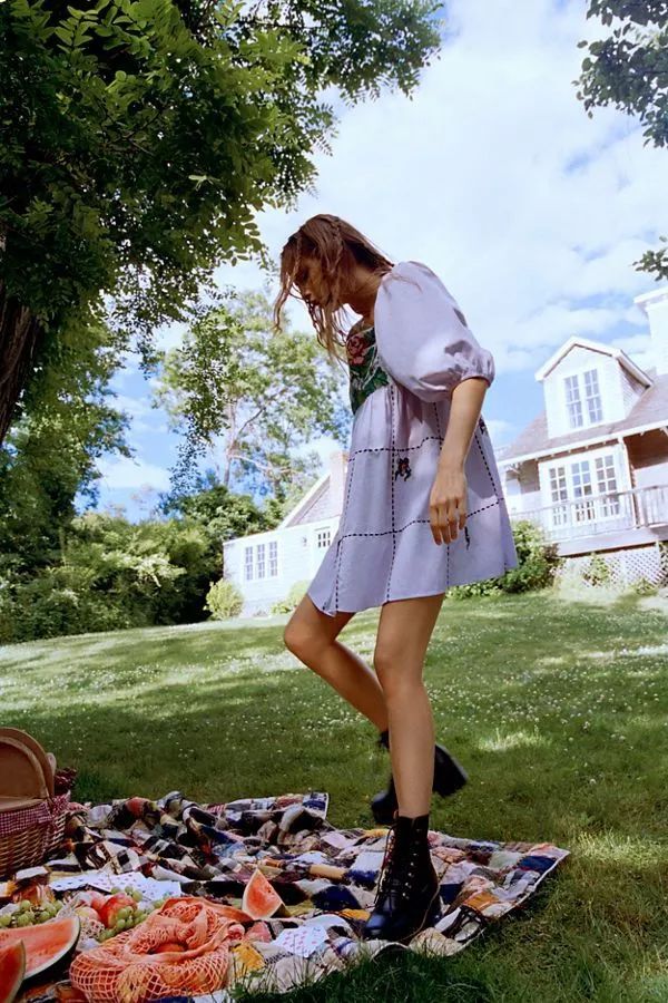 娱乐圈的小花有哪些,娱乐圈里的小花