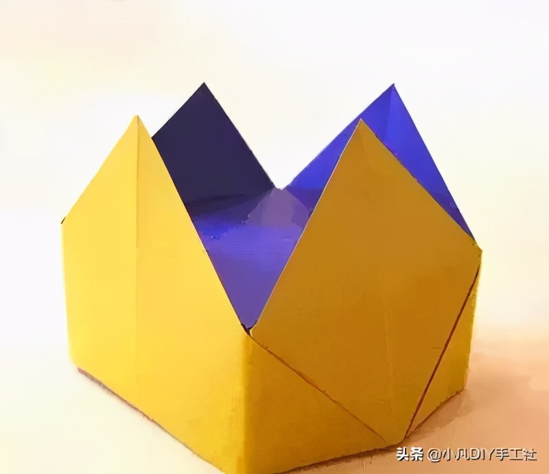 折纸王冠帽子教程,折纸王冠怎么折教程