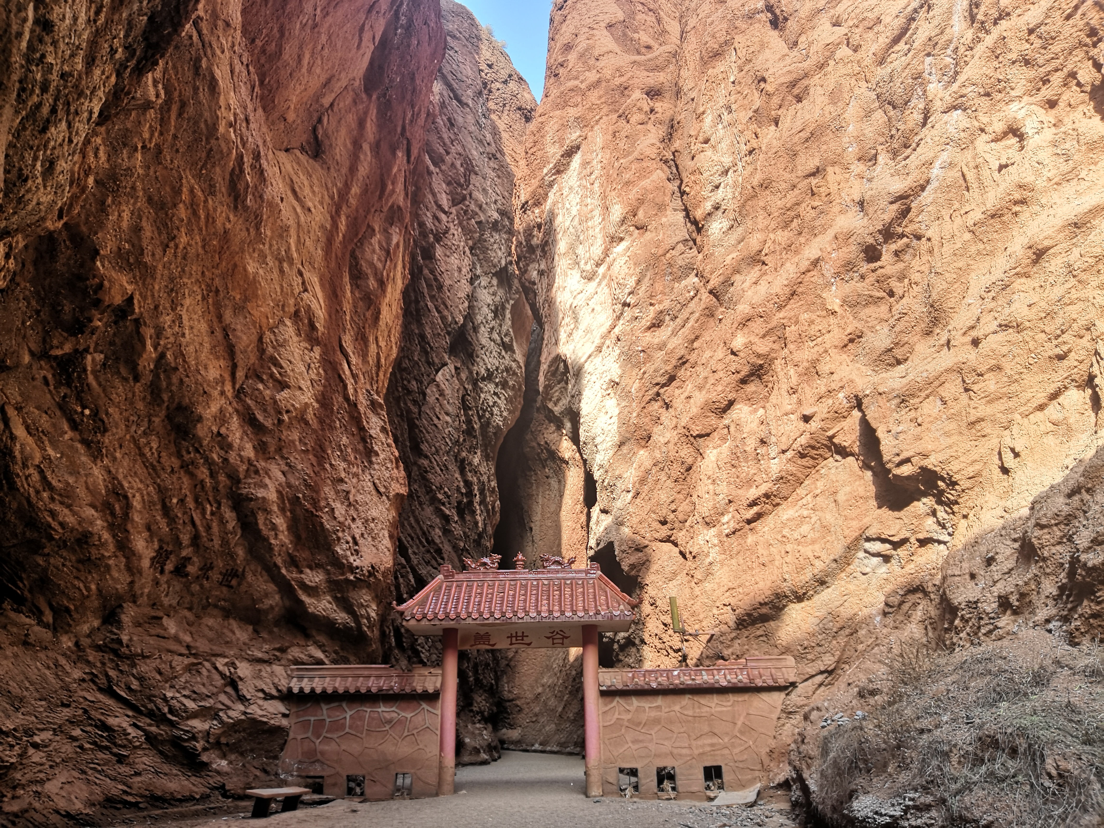 新疆北疆旅游攻略,南疆北疆旅游必去十大景点