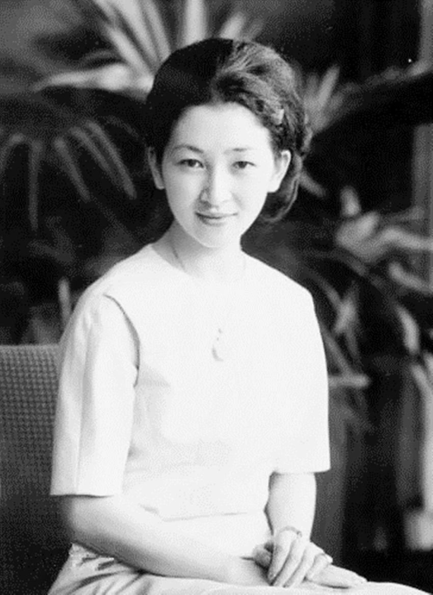 日本的第一位平民皇后,日本最美的平民皇后