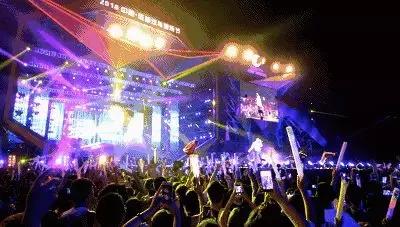 春风十里，不如安阳万达广场陪你。