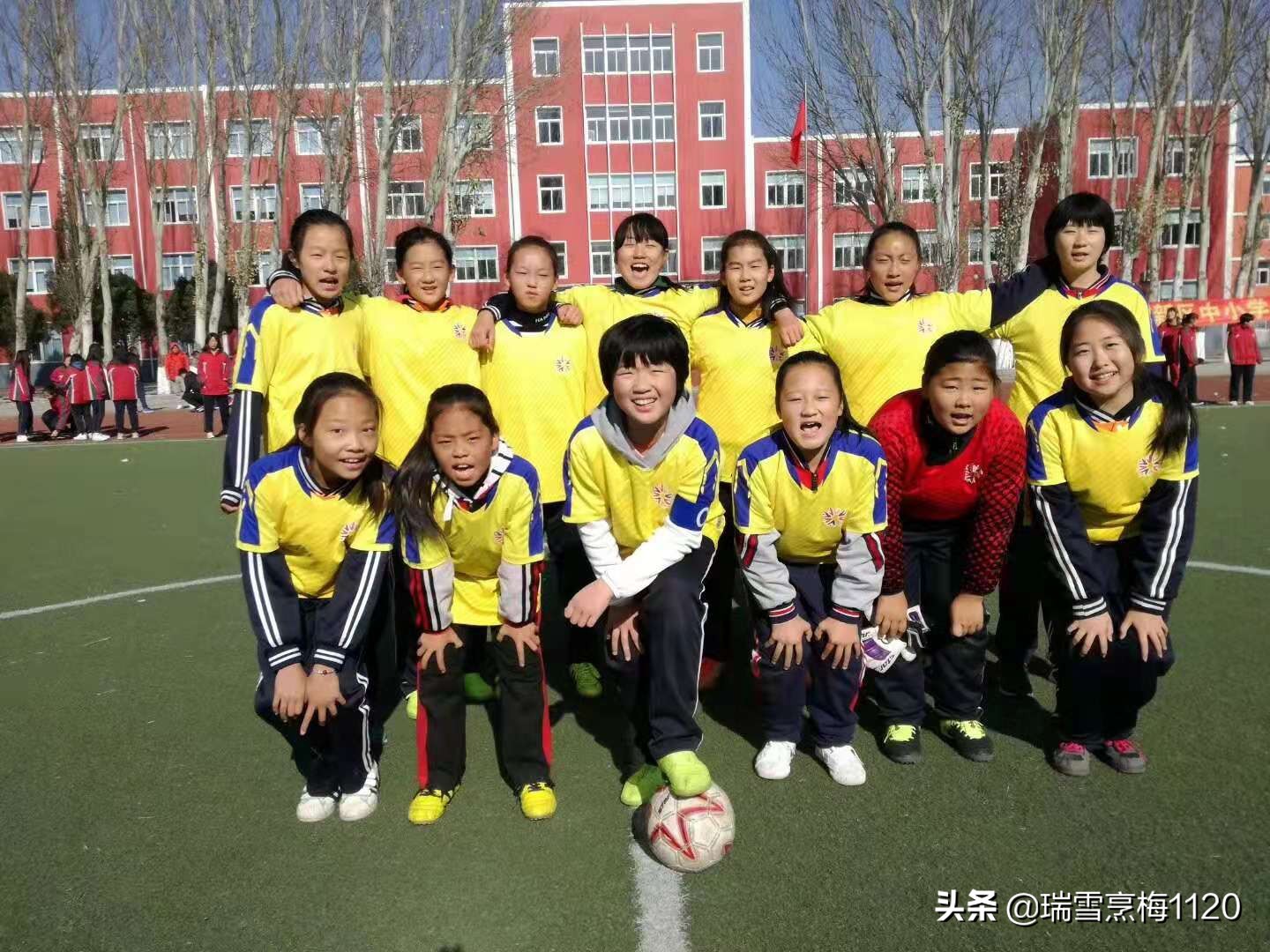 新城子街第一小学喜报,厉害杨浦足球小将斩获市运会冠军