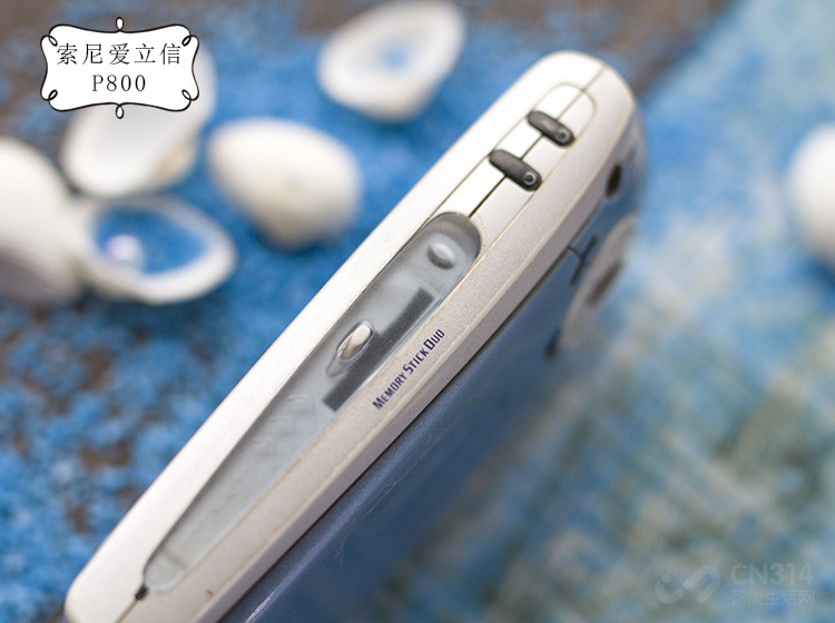 曾带詹姆斯·邦德驰骋沙场当年你是否渴望得到一款索尼爱立信?