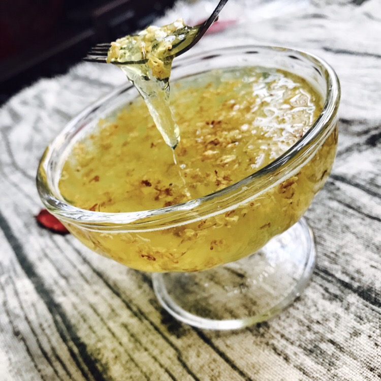 燕窝一般放多少水炖,干燕窝即食燕窝鲜炖燕窝的区别